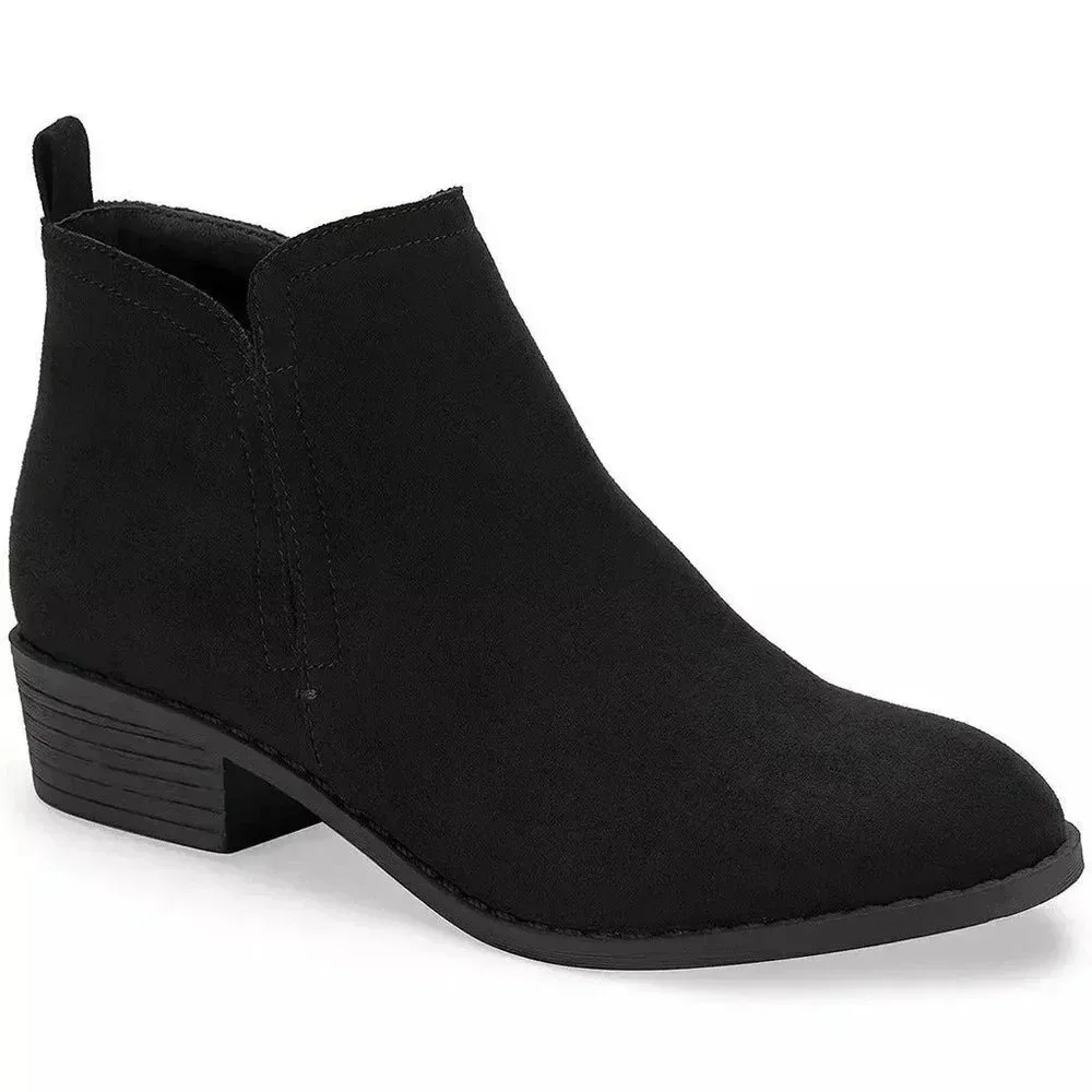 NWT SUN + STONE Cadee Women's Ankle Booties Black Micro Suede Size 5.5